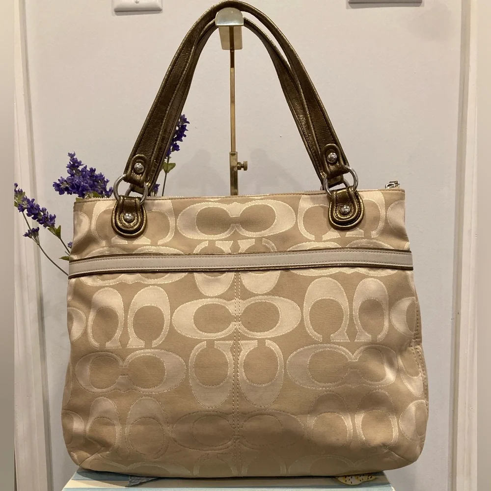 Coach Poppy Signature Metallic Glam Tote - Picture 3 of 12